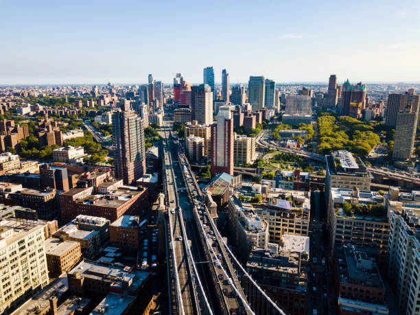 aerial view of brooklyn and manhattan bridge in new york - borough of north east imagens e fotografias de stock