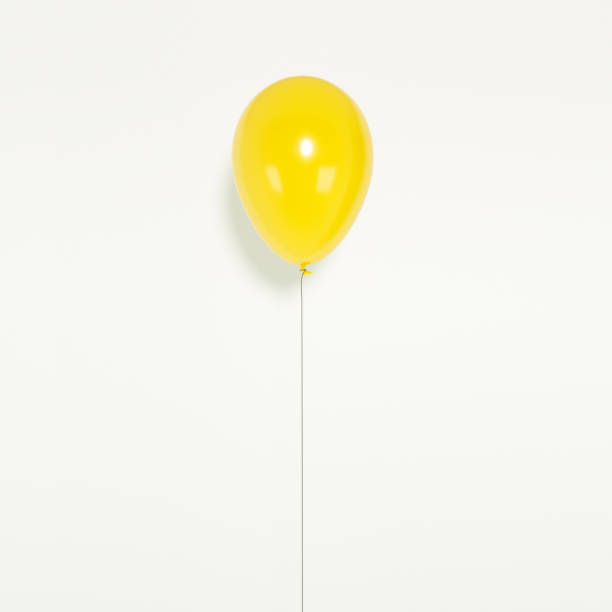 żółty balon - yellow balloon zdjęcia i obrazy z banku zdjęć