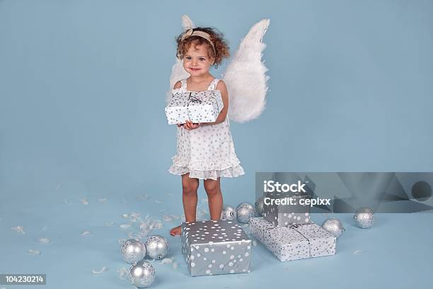 Foto de Tipo Um Weihnachten e mais fotos de stock de Anjo - Anjo, Natal, Criança