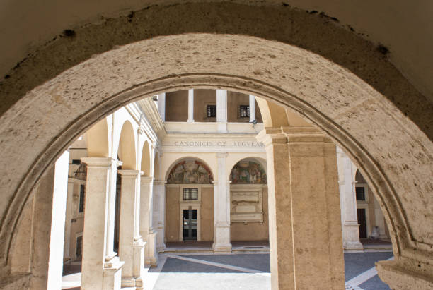 cloister of bramante in rome, italy - cloister imagens e fotografias de stock