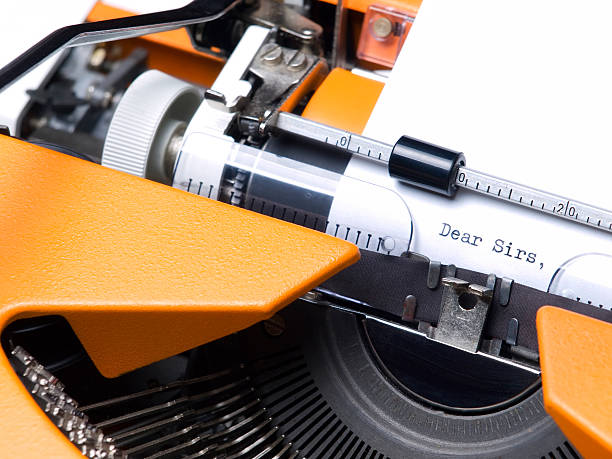 estimados (as - typewriter typebar ampersand retro revival imagens e fotografias de stock