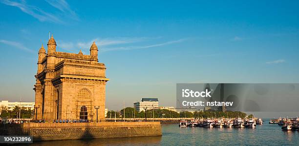 Gateway A Panorama Di India - Fotografie stock e altre immagini di Mumbai - Mumbai, India, Luogo d'interesse