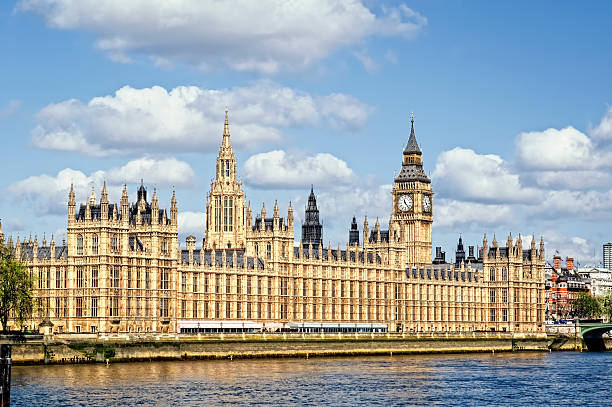 domy parlamentu w londynie. - victoria tower obrazy zdjęcia i obrazy z banku zdjęć