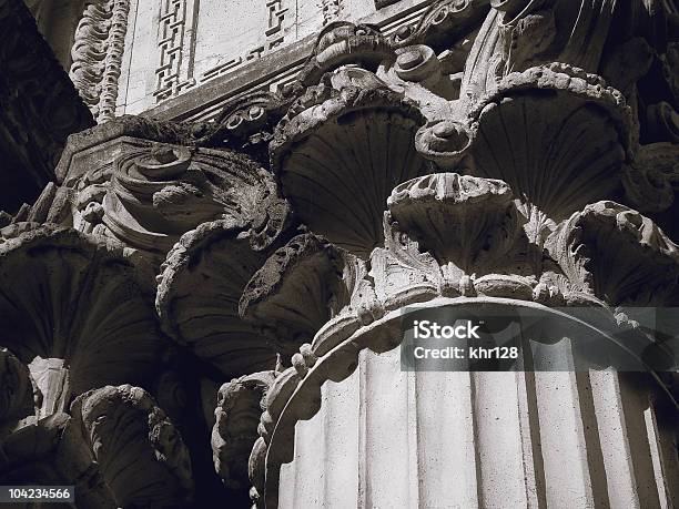 Classicism - Fotografias de stock e mais imagens de Capitel - Capitel, Coluna arquitetónica, Cornija - Caraterística Arquitetural