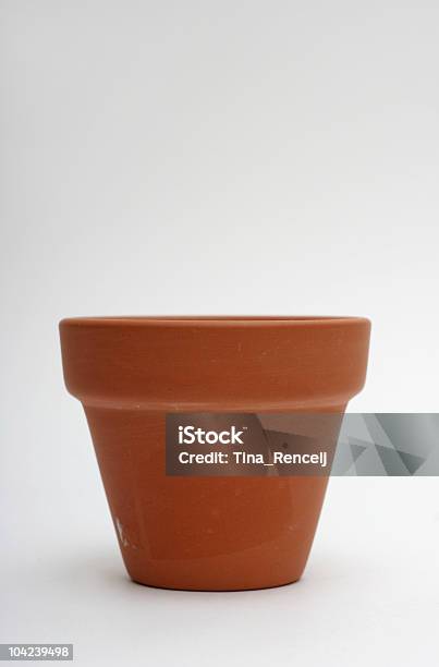 Foto de Clay Pot e mais fotos de stock de Acima - Acima, Barro, Canteiro de Flores