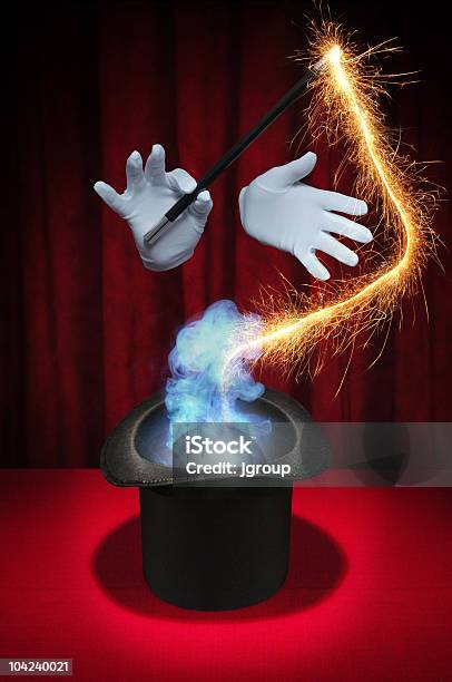 Hocus Pocus Stockfoto und mehr Bilder von Zaubervorstellung - Zaubervorstellung, Zylinderhut, Rauch