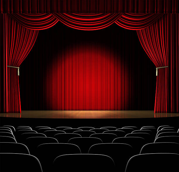 na luz de foco - theatrical performance stage theater broadway curtain imagens e fotografias de stock