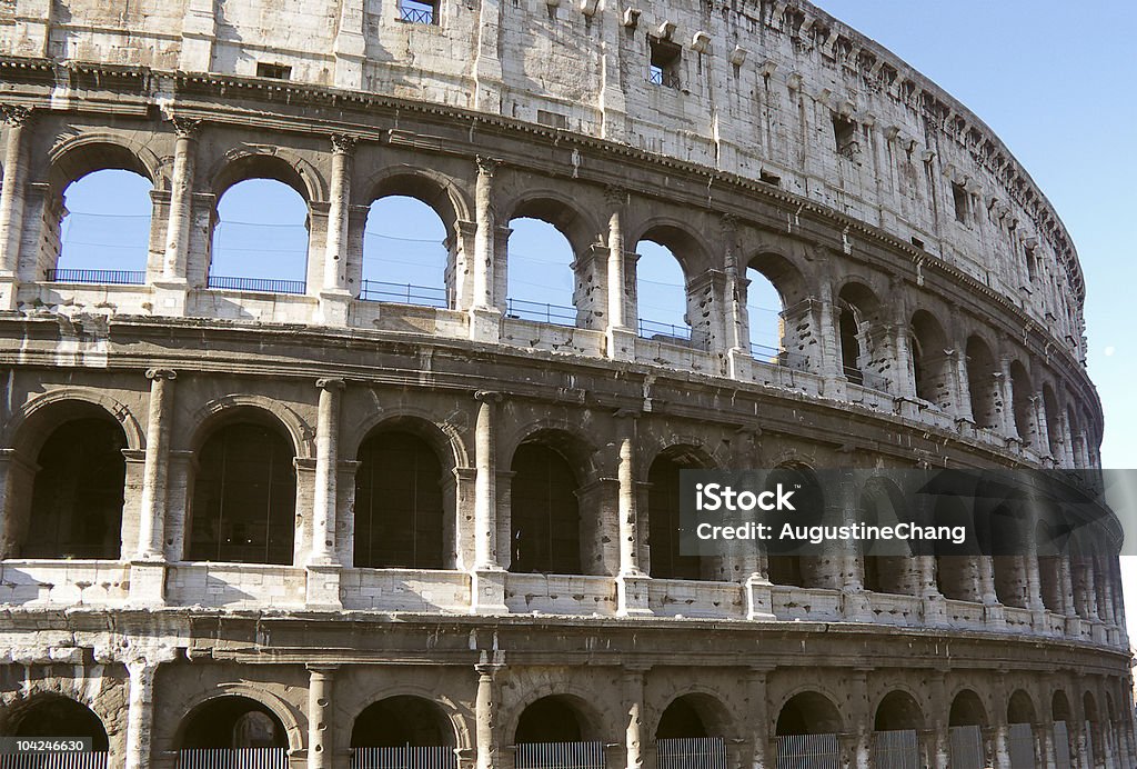 colosseo - Foto stock royalty-free di Anfiteatro