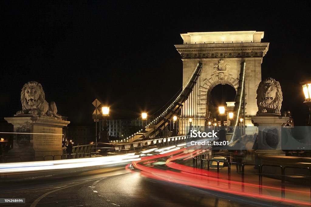 Ponte Chain à noite, Budapeste - Foto de stock de Antigo royalty-free