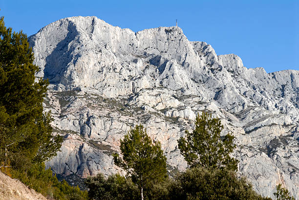 Holy Victory  montagne sainte victoire stock pictures, royalty-free photos & images