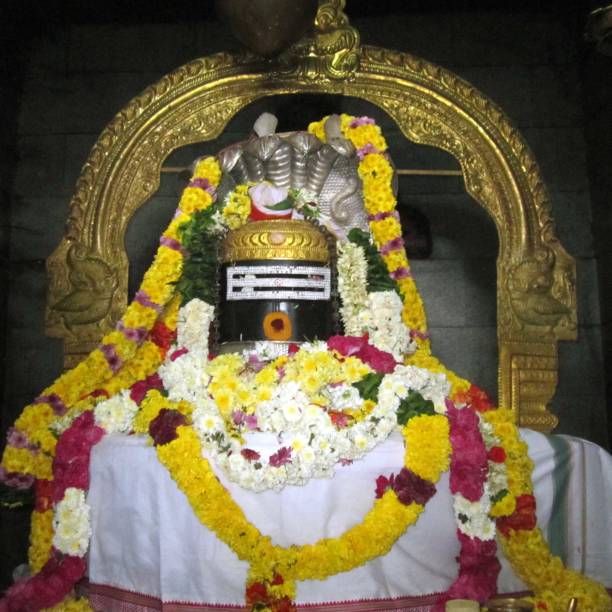 istock lord shiva photo 1042539874