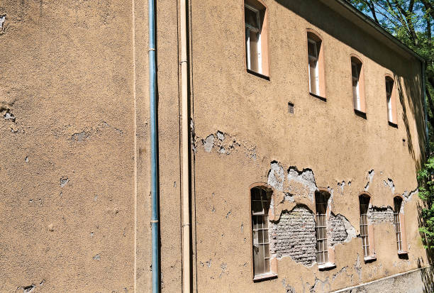 istock creative-living-building-window-doors 1042562508