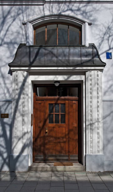 istock creative-living-building-window-doors 1042563368