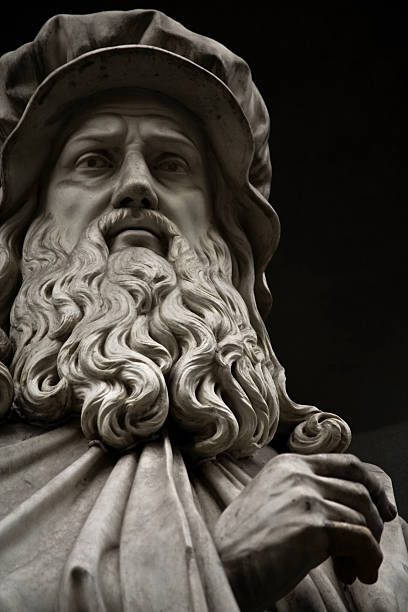 leonardo da vinci - renaissance statue italy florence italy fotografías e imágenes de stock