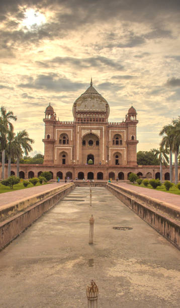 istock Tomb of Safdarjung 1042599090