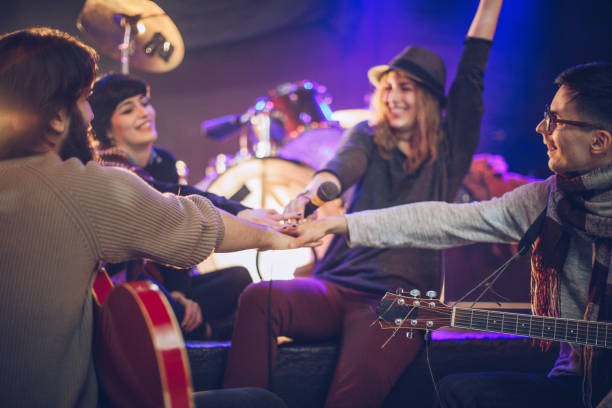 istock Friends and musicians 1042625550