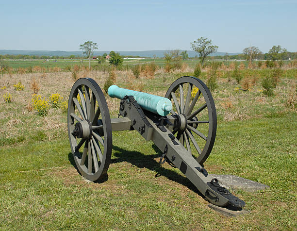 istock Federal cannon targets Confederate lines at Gettysburg 104262864