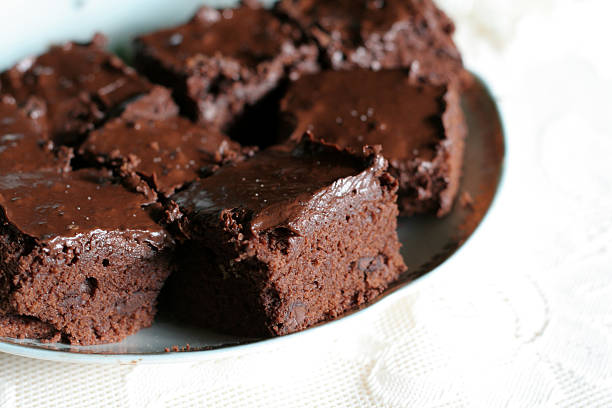 brownies al cioccolato - piazza delle vettovaglie foto e immagini stock