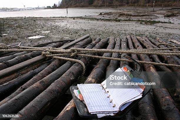 Castaway Reisen Konzept Stockfoto und mehr Bilder von Armut - Armut, Terminplanung, Gestrandet