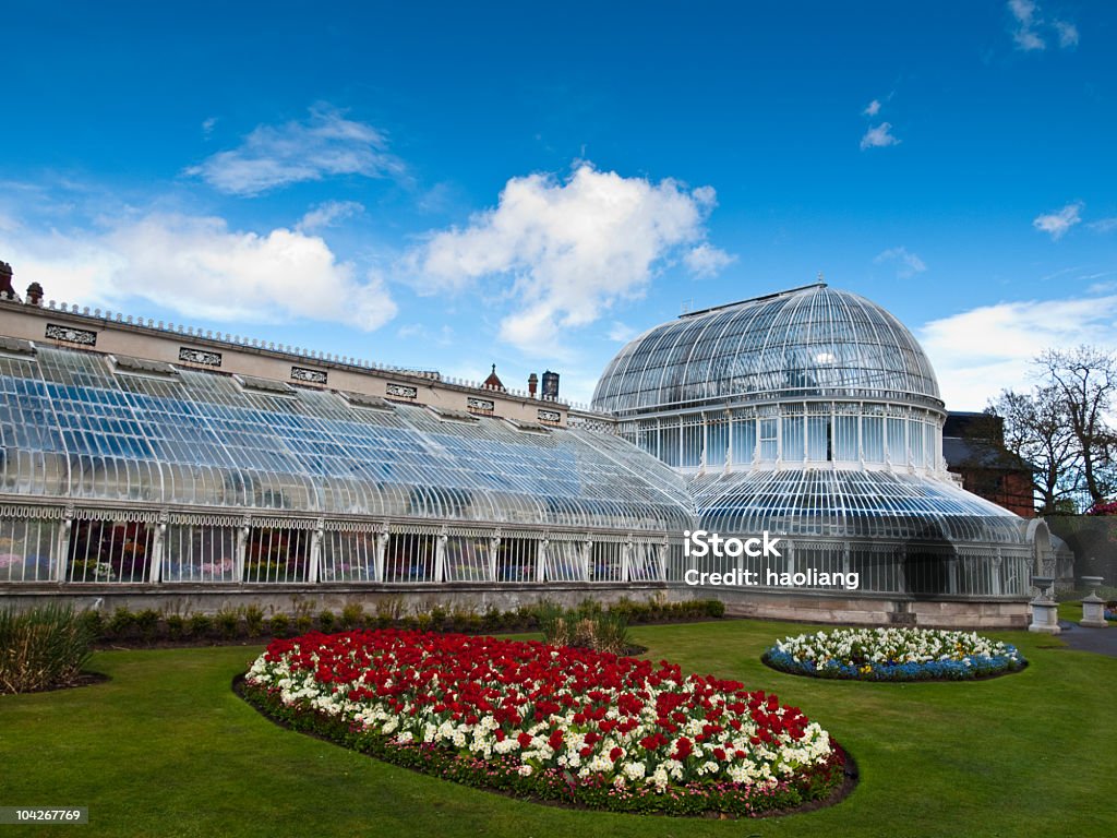 Botanic Palm House, Belfast,Northern Ireland the Palm House in Botanic Garden, Belfast. constructed in the 1830's, is one of the earliest examples of a curvilinear and cast iron glasshouse. Belfast Stock Photo