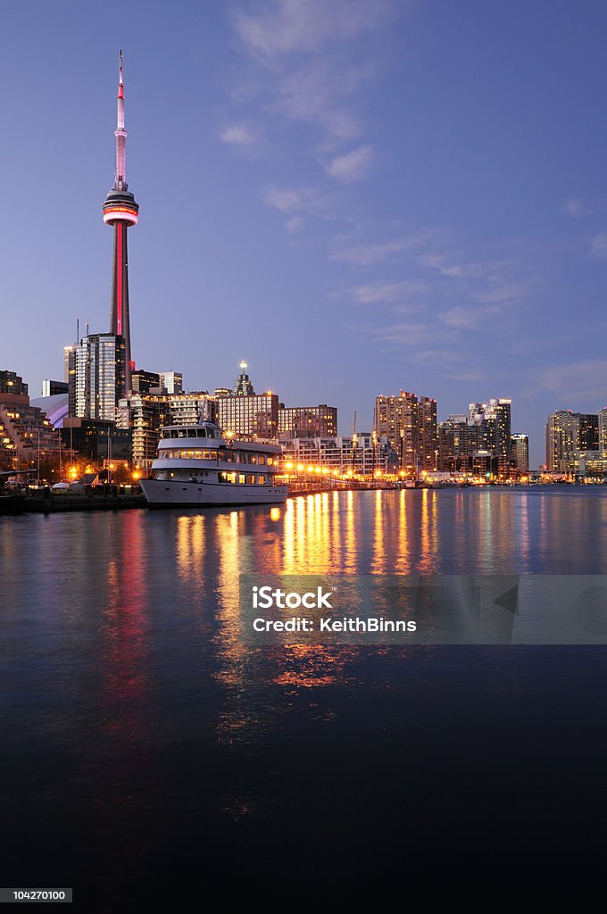 Toronto & lago Ontario - Foto de stock de Agua libre de derechos