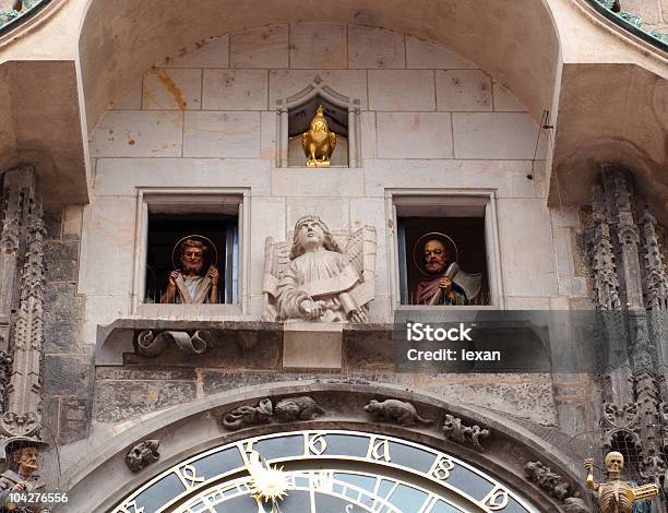 프레그먼트 오래된 천문학 시계를 건축에 대한 스톡 사진 및 기타 이미지 - 건축, 계시기, 고딕 양식
