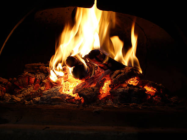 istock woods burning in a oven 104276974