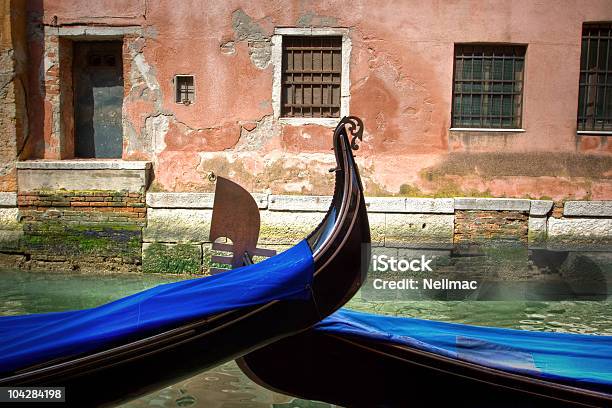 Gondola W Wenecji - zdjęcia stockowe i więcej obrazów Bez ludzi - Bez ludzi, Bliskie zbliżenie, Cegła