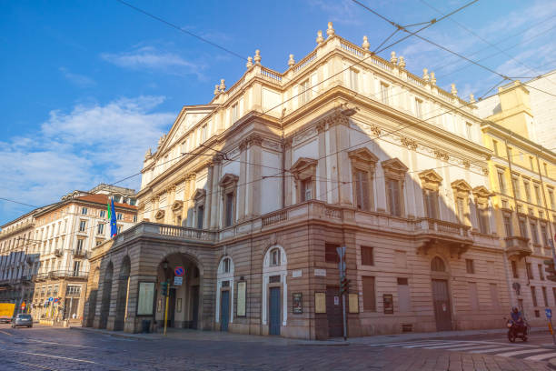 milan, italia - 14.08.2018: el teatro alla scala de milán, italia - milan italy stage theater opera house built structure fotografías e imágenes de stock