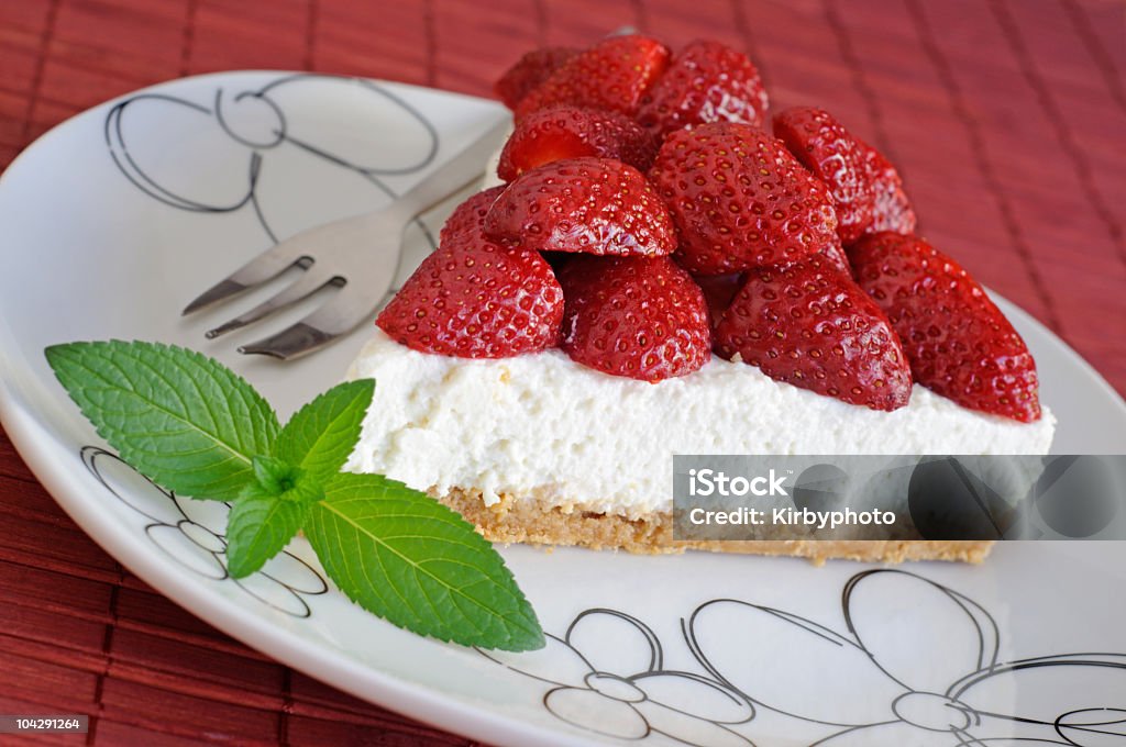 cheesecake com morangos - Foto de stock de Cheesecake de Morango royalty-free