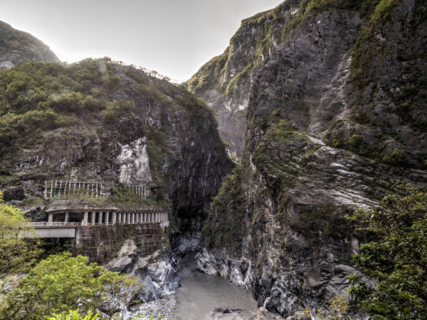 parque nacional taroko - parque nacional de gorge taroko fotografías e imágenes de stock