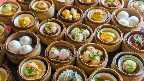 Photo of Close up dim sum chinese food in bamboo basket