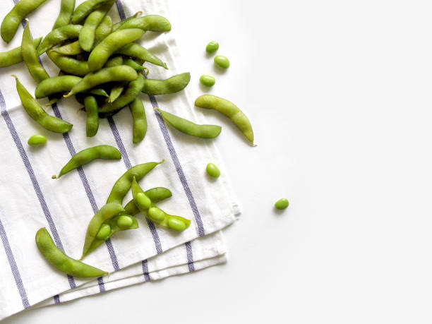 枝豆 - soybean bean edamame pod ストックフォトと画像