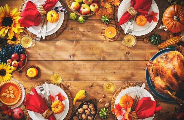 ação de graças celebração tradicional jantar configuração refeição conceito - thanksgiving table setting autumn - fotografias e filmes do acervo