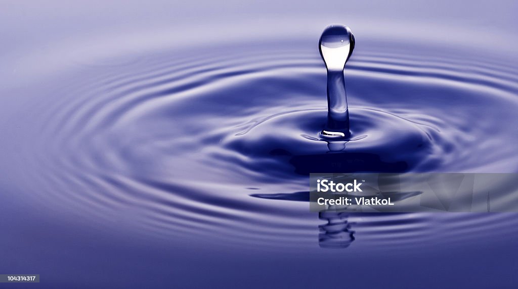 Gota de água - Royalty-free Oscilação Curvada Foto de stock