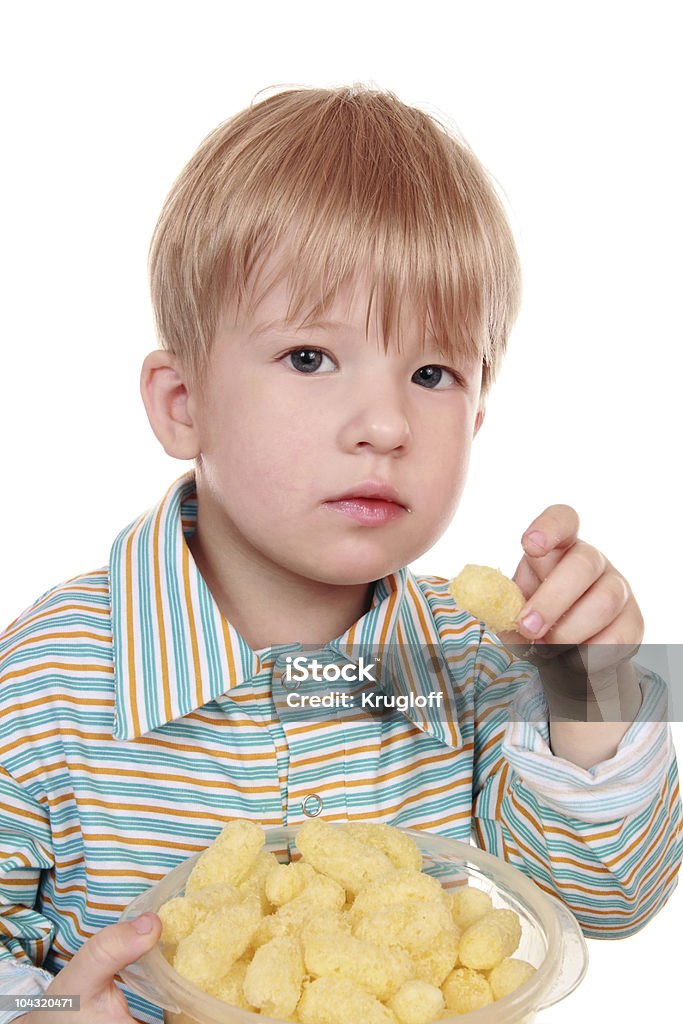 Trois ans, les enfants manger cornflakes - Photo de Aliment libre de droits