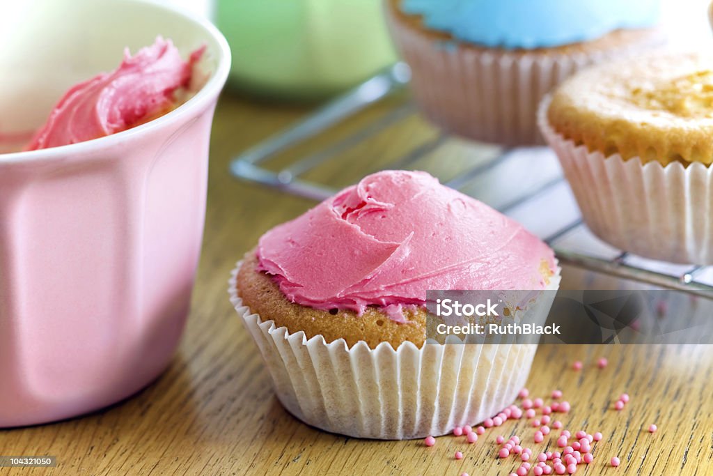 Cupcakes - Foto de stock de Al horno libre de derechos