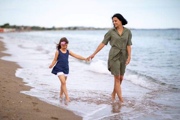 istock Mother and daughter 1043302478
