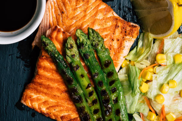 grilled salmon and asparagus