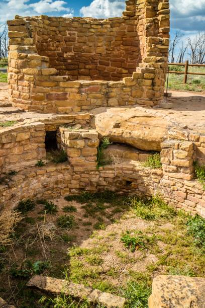 istock Cedar Tree House in Mesa Verde National Park, Colorado 1043461562