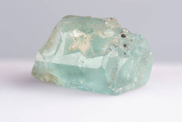 istock Aquamarine crystal 1043515186