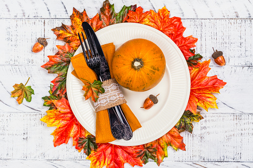 Thanksgiving Day Table Setting Stock Photo - Download Image Now ...
