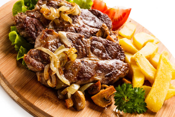 istock Grilled beefsteak and vegetables 1043609560