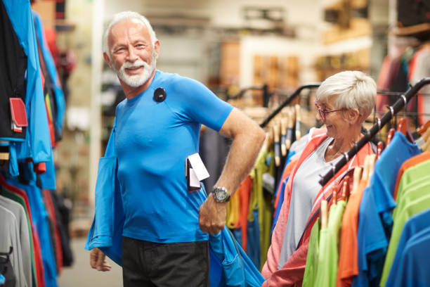 istock Senior couple shopping 1043609992