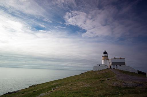 Stoer Lighthouse is a fully furnished Self Catering Lighthouse located on Stoer Head, north of Lochinver in Sutherland, North West Scotland.