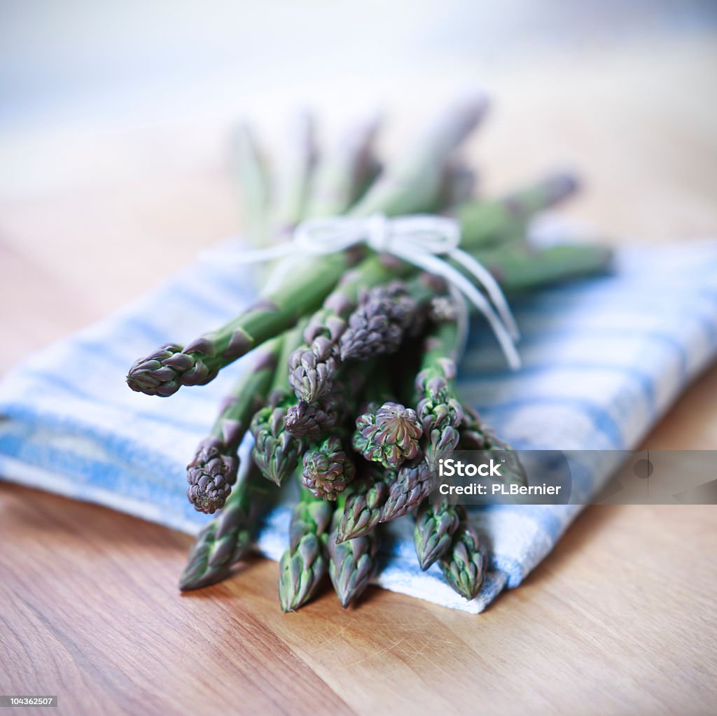 Fresca espárragos paquete - Foto de stock de Alimento libre de derechos