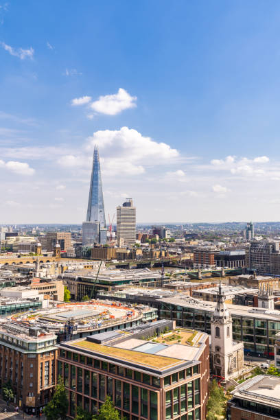 лондон в центре города - london england aerial view skyscraper mid air стоковые фото и и�зображения