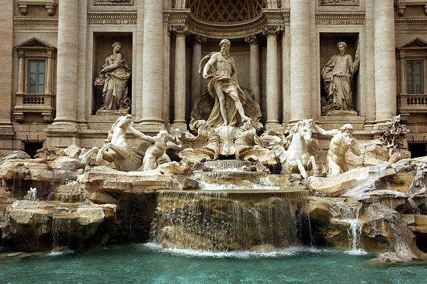 istock By Trevi Fountain 104374880