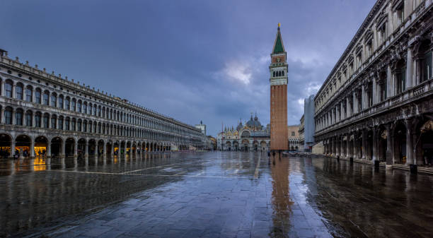istock Piazza San Marco on a rainy day 1043787010
