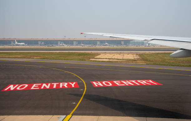 istock No entry allowed sign mark airport runway 1043849932